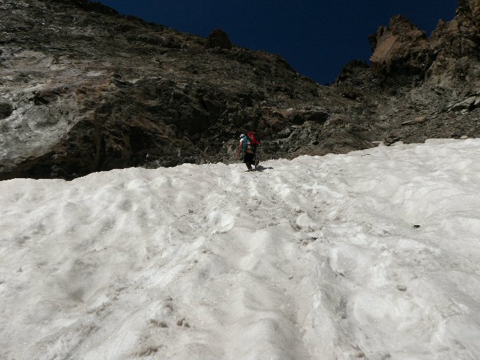 Aretes Cineastes 060.jpg - Tandis que Mich remonte car il a lach son piolet en haut